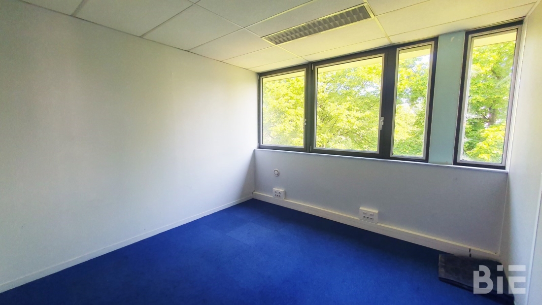 Photo 4 – Location bureaux	BORDEAUX (33300)