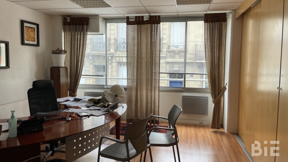 Photo 2 – Vente bureaux	BORDEAUX (33000)