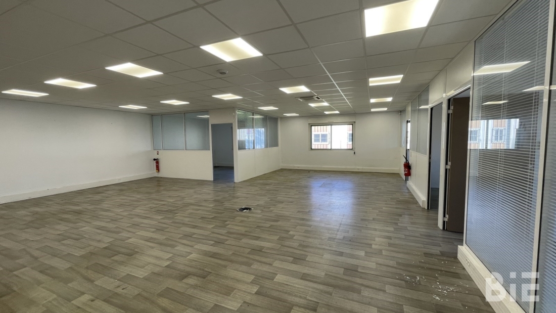 Photo 3 – Location bureaux	MERIGNAC (33700)