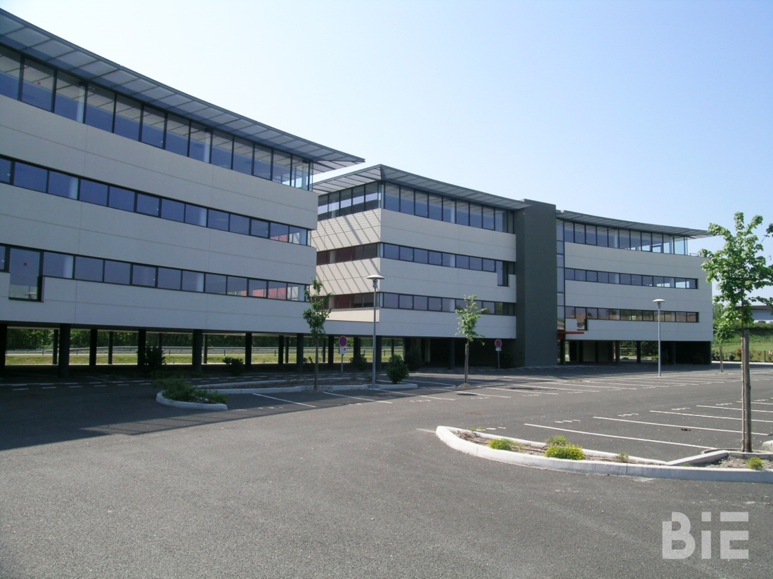 Photo 1 – Location bureaux	MERIGNAC (33700)