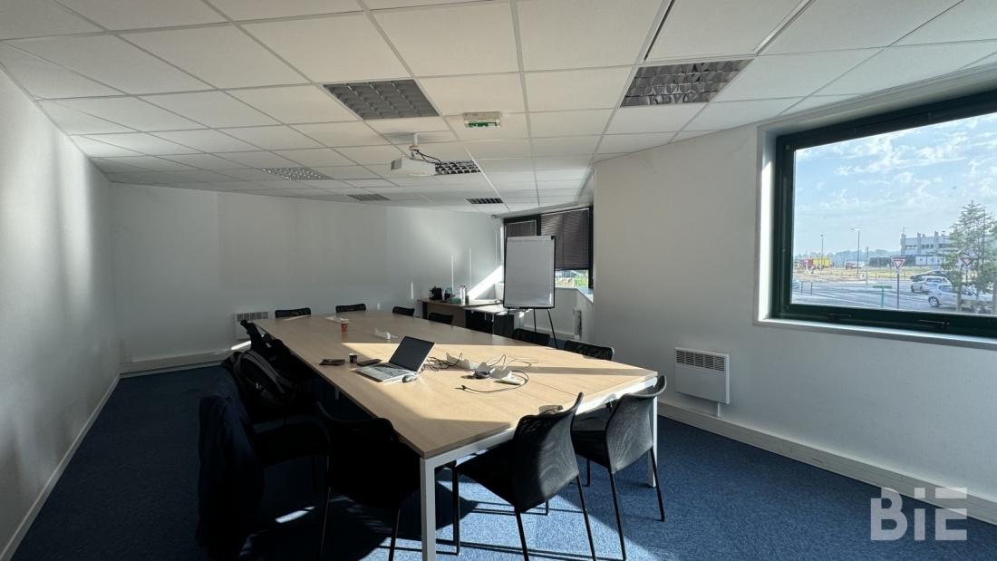 Photo 4 – Location bureaux	BRUGES (33520)