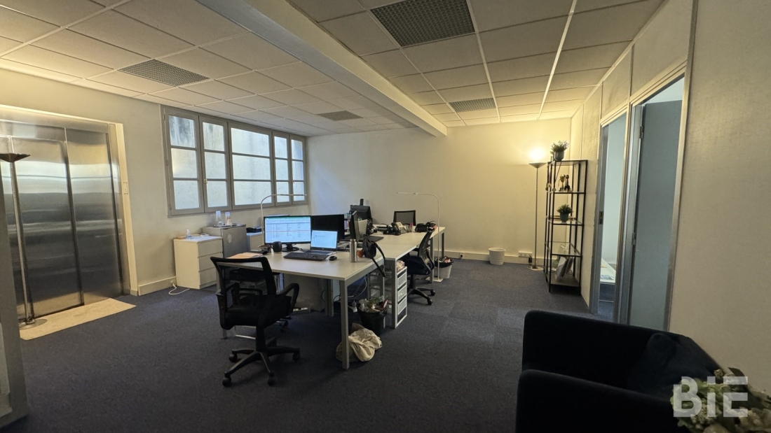 Photo 2 – Location bureaux	BORDEAUX (33000)