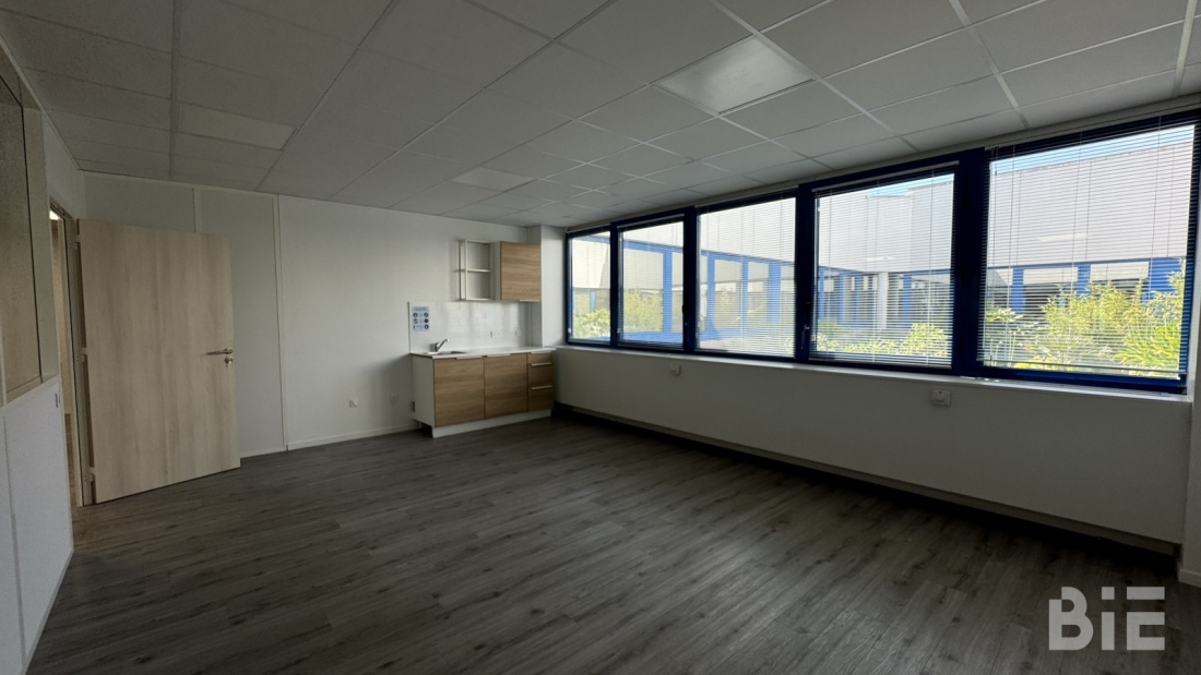 Photo 3 – Location bureaux	MERIGNAC (33700)