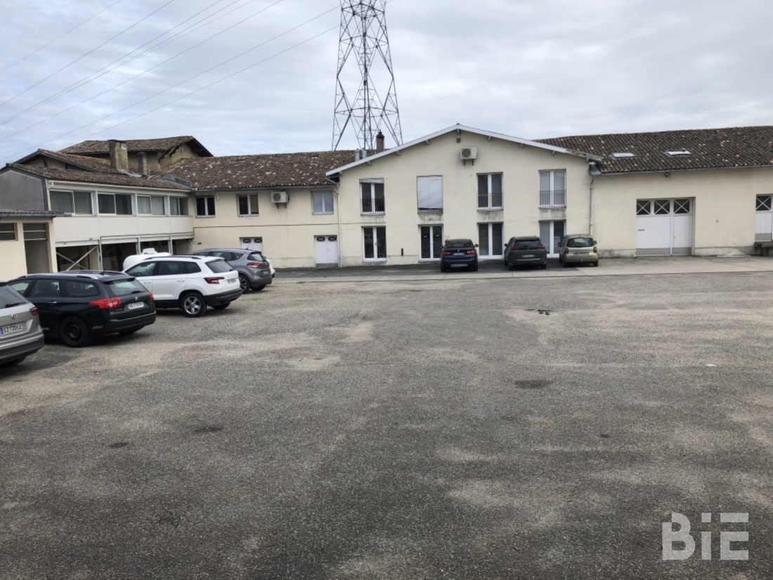 Photo 2 – Vente entrepôts / activités	SAINTE EULALIE (33560)