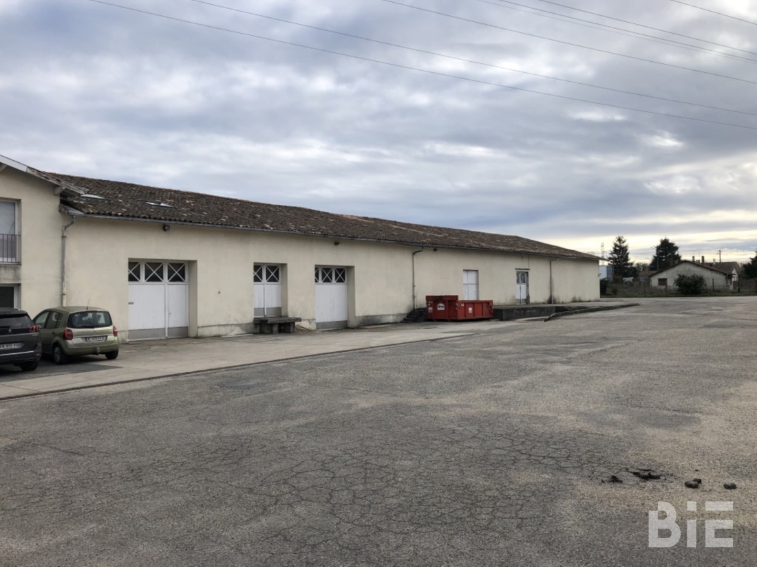 Photo 1 – Vente entrepôts / activités	SAINTE EULALIE (33560)