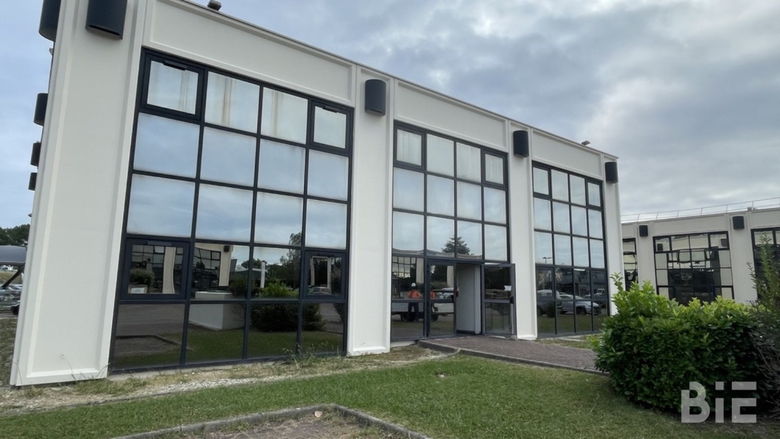 Photo 1 – Location bureaux	MERIGNAC (33700)