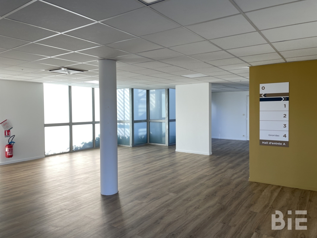 Photo 4 – Location bureaux	MERIGNAC (33700)