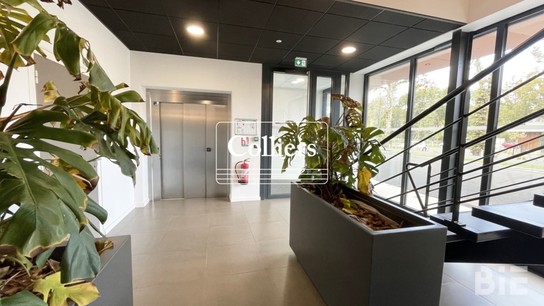 Photo 2 – Location bureaux	MERIGNAC (33700)