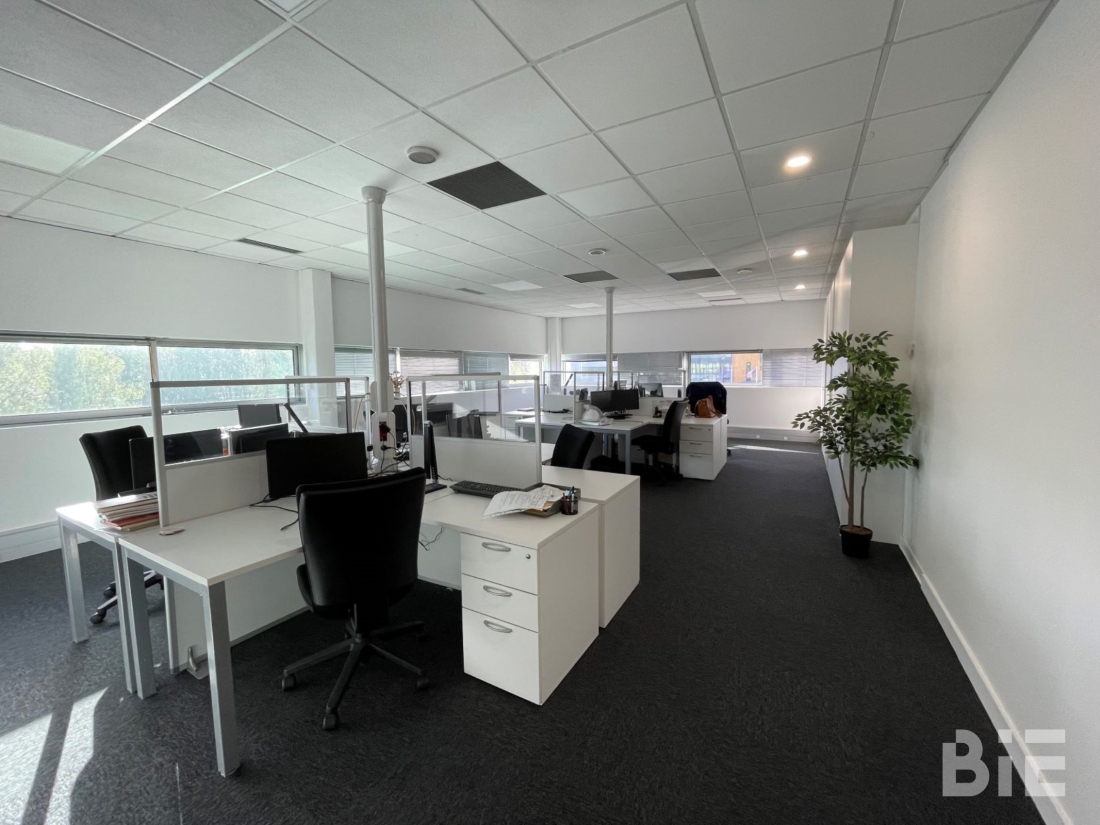 Photo 3 – Vente bureaux	BORDEAUX (33300)