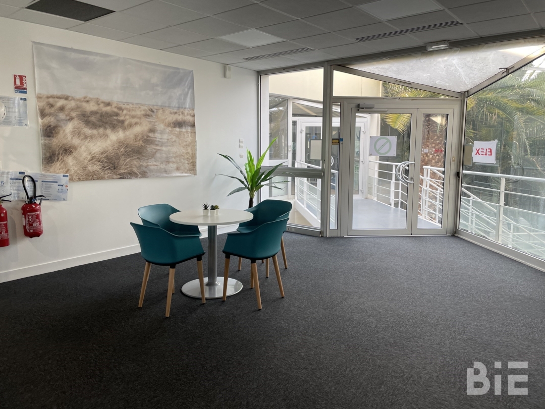 Photo 4 – Vente bureaux	BORDEAUX (33300)