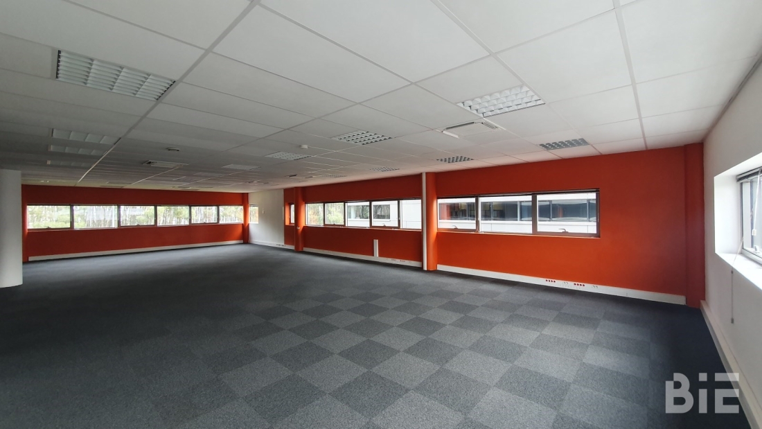 Photo 2 – Location bureaux	BRUGES (33520)