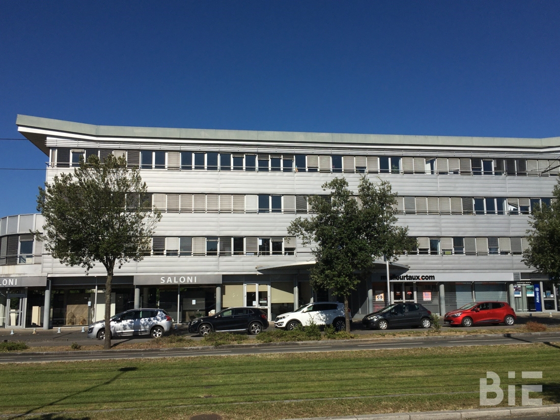 Photo 1 – Location bureaux	MERIGNAC (33700)