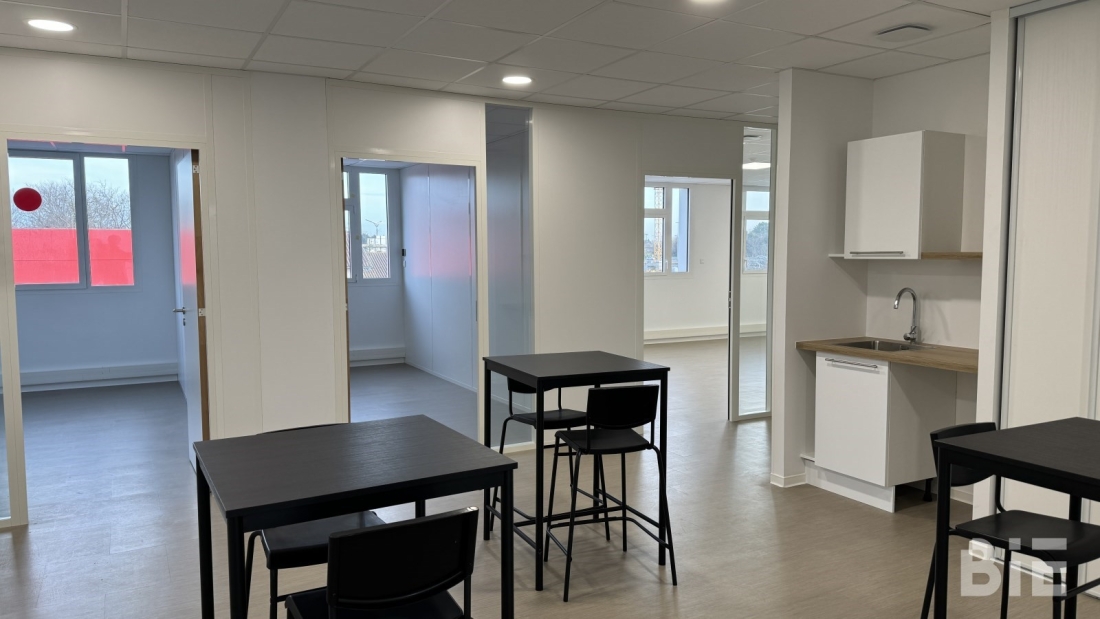 Photo 6 – Location bureaux	VILLENAVE D'ORNON (33140)