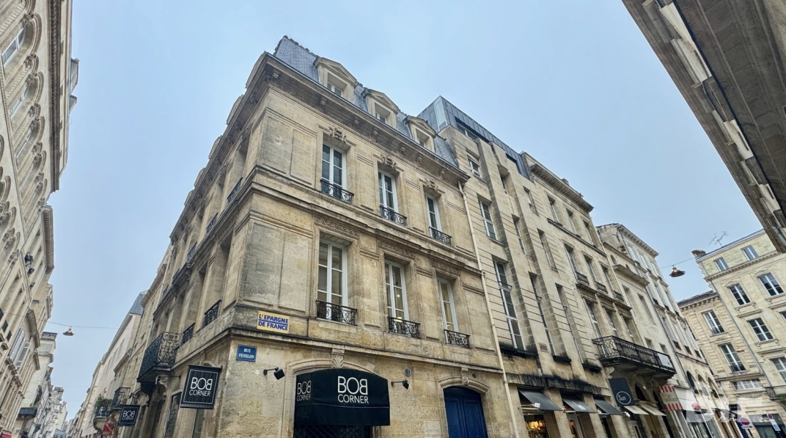 Photo 1 – Location bureaux	BORDEAUX (33000)