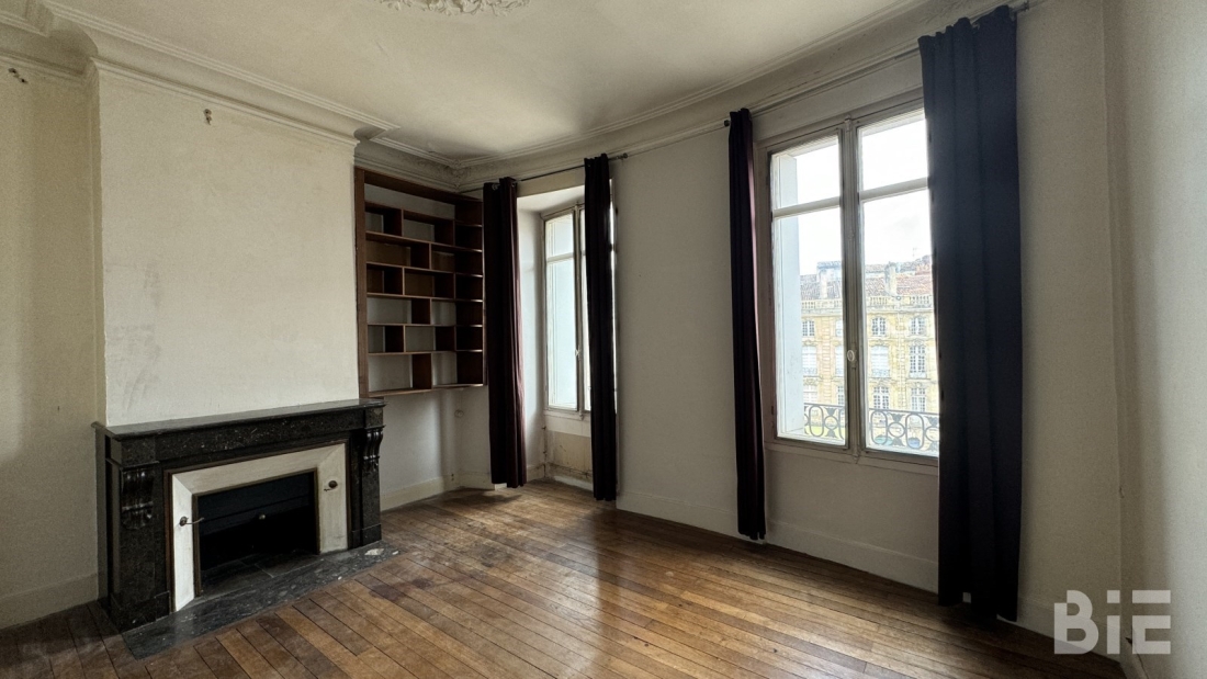 Photo 2 – Location bureaux	BORDEAUX (33000)