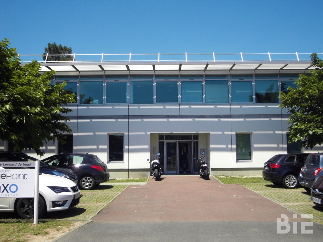 Photo 1 – Location bureaux	PESSAC (33600)