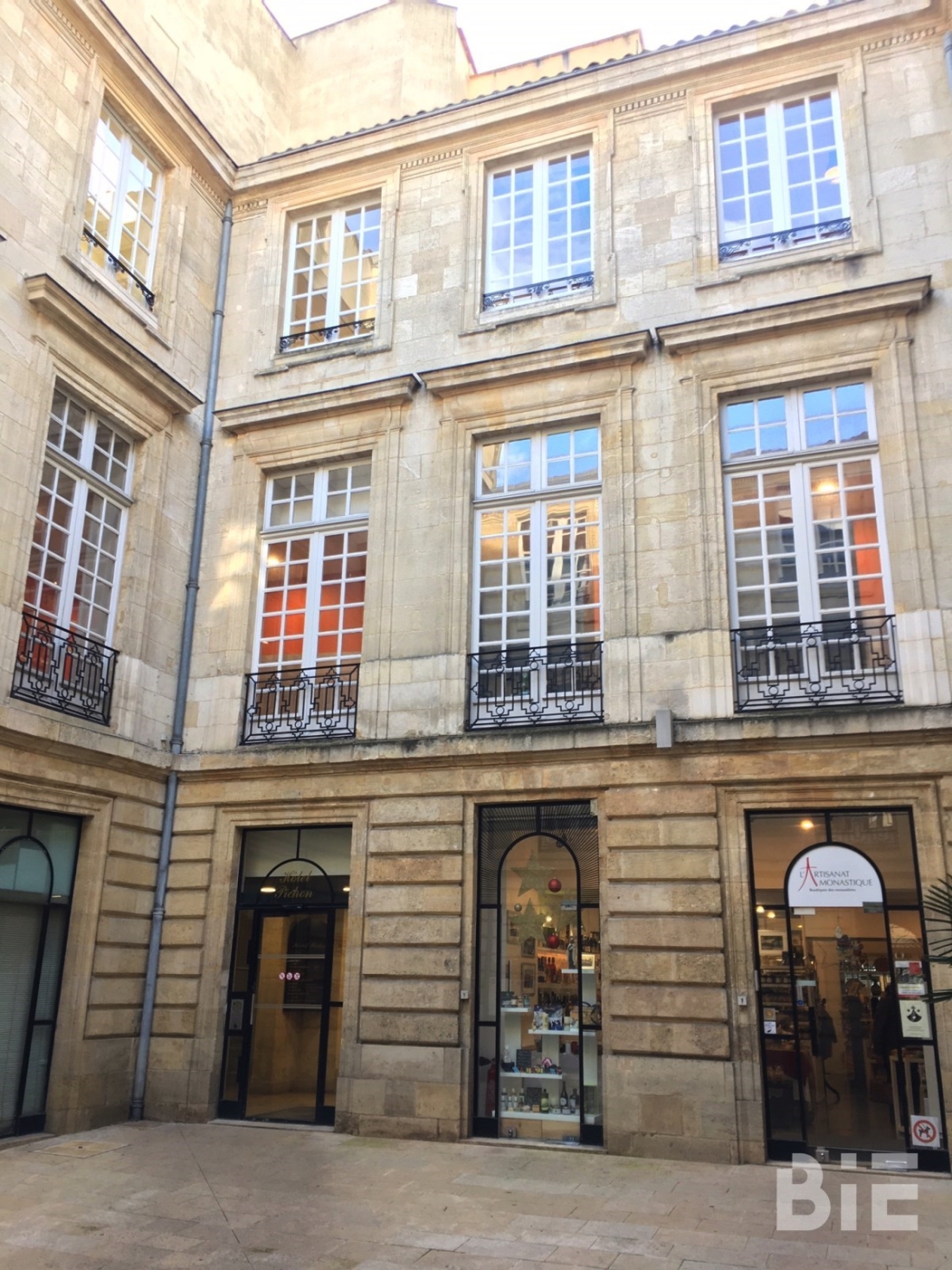 Photo 2 – Location bureaux	BORDEAUX (33000)