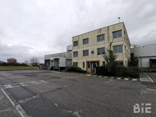 Photo 1 – Location entrepôts / activités	LANGON (33210)